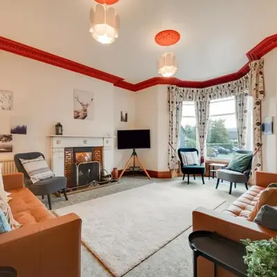 6 Bed in Keswick oc-ld177