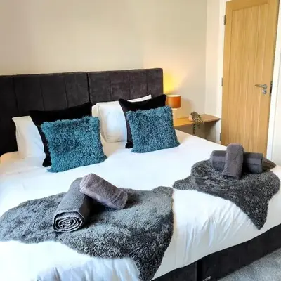 Carvetii - ANNE House Room 1 - Dbl bed Ground floor en-suite
