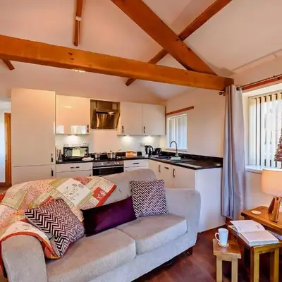 1 Bed in Allonby 28791