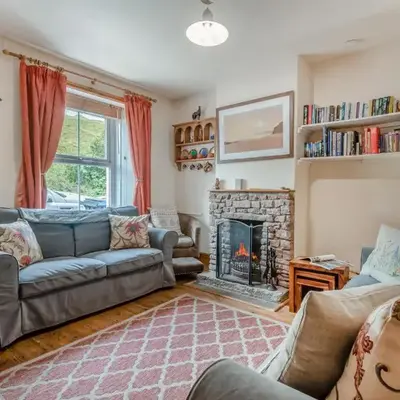 3 Bed in Ullock SZ043