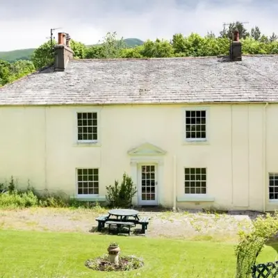 6 Bed in Workington oc-sz327