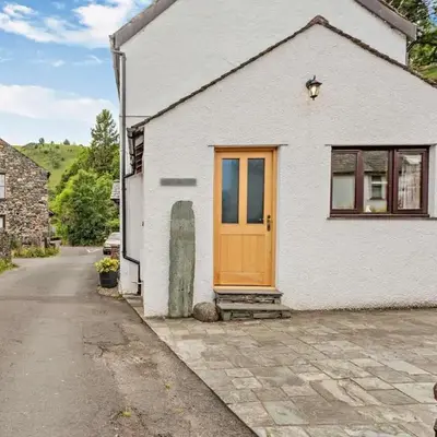 3 Bed in Keswick oc-sz153