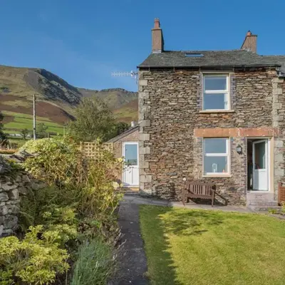 3 Bed in Keswick oc-sz227