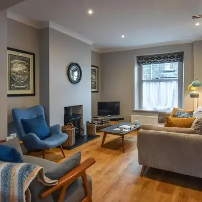 3 Bed in Keswick oc-sz029