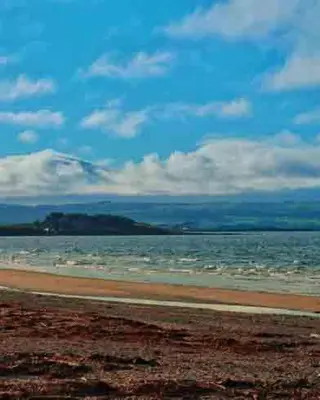 a view of the ocean from the beach at DeiRa Hotel & Apartments in Prestwick