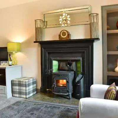 2 Northbank Cottages
