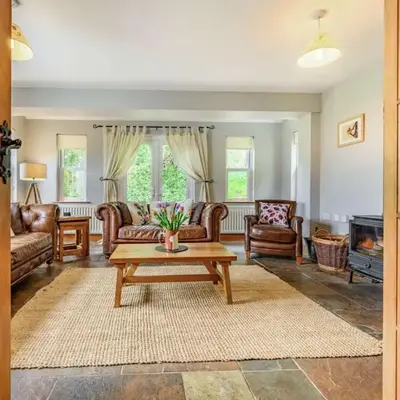 3 Bed in Keswick oc-sz080