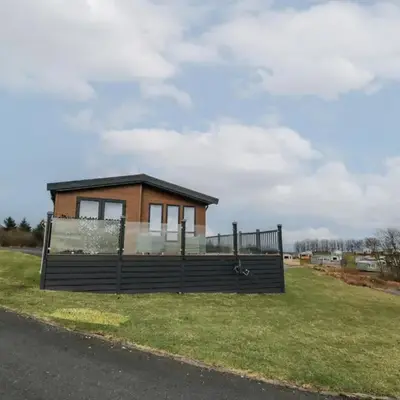 Debonair Lodge