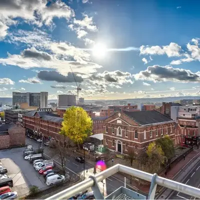 The Igloo Viewoint City Centre Stay & Free Parking