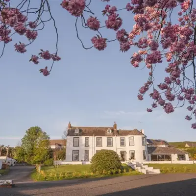 Torr House Hotel