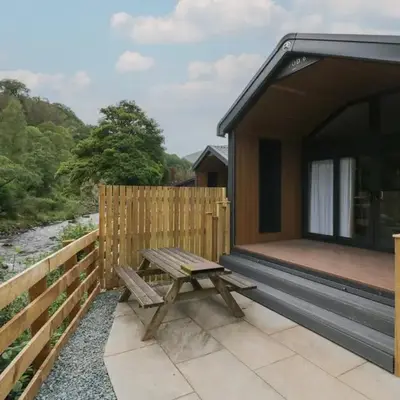 Lingy Luxury Family Pod