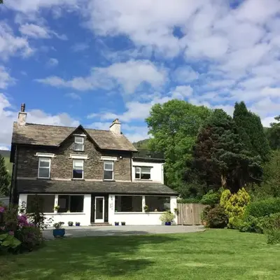 Lake View Country House and Self-catering Apartments