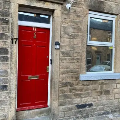 2 Bedroom & 2Bathrooms in Lancaster