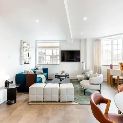 Stylish Chelsea Flat Near Sloane Square