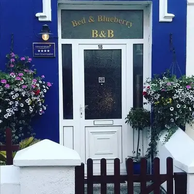 Bed And Blueberry Two Bed Suite for 2