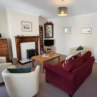 Riverside Heights- Dog Friendly Lakeland Retreat in Town Centre
