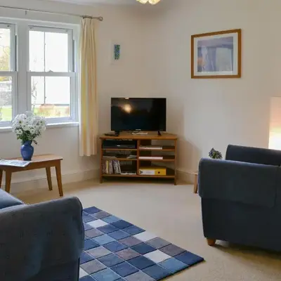 11 Elm Court