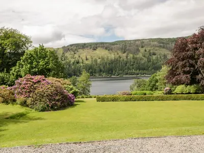a view of the lake from the garden at Thirlmere Suite in Thirlmere