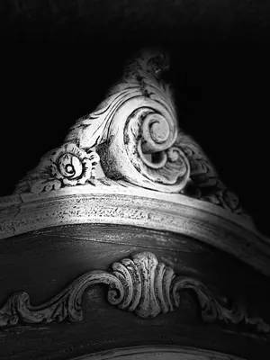 a black and white photo of the top of a pole at Dale Head Hall Lakeside Hotel in Keswick