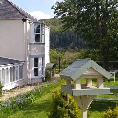 Link House