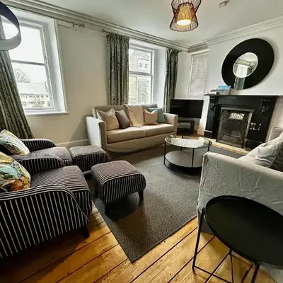 3 The Townhouse