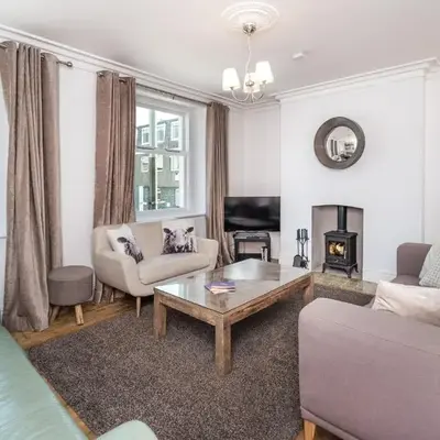 7 The Townhouse