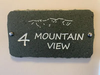 a sign that says mountain view on a wall at Mountain View in Keswick