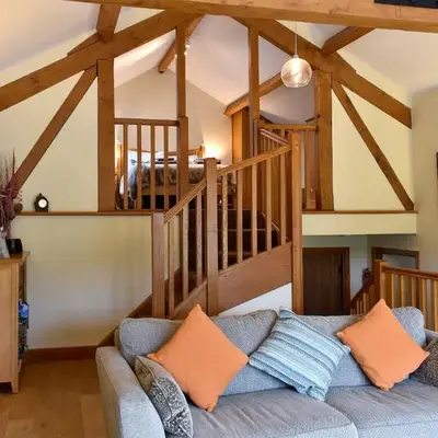 Hilltoft Barn