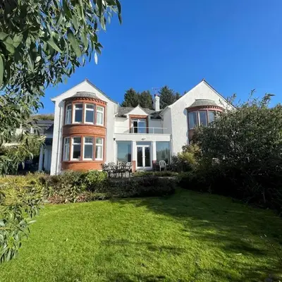 Beautiful 4BR Period Home With Spectacular Views - Pass the Keys