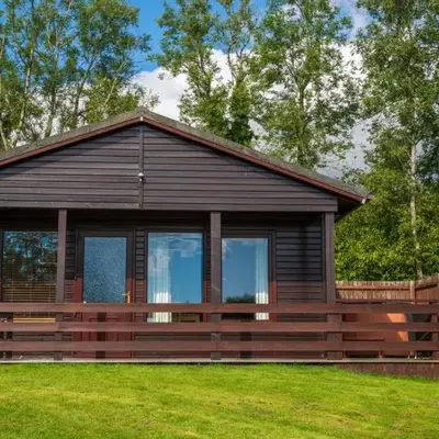 Birch Lodge 20 with Hot Tub
